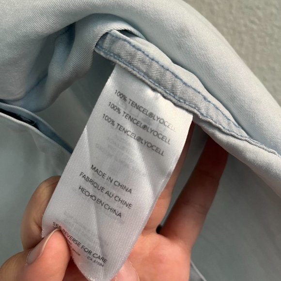 DL1961 The Blue Shirt Shop N7th & Kent Raw Hem Tank Size Medium - Picture 3 of 5